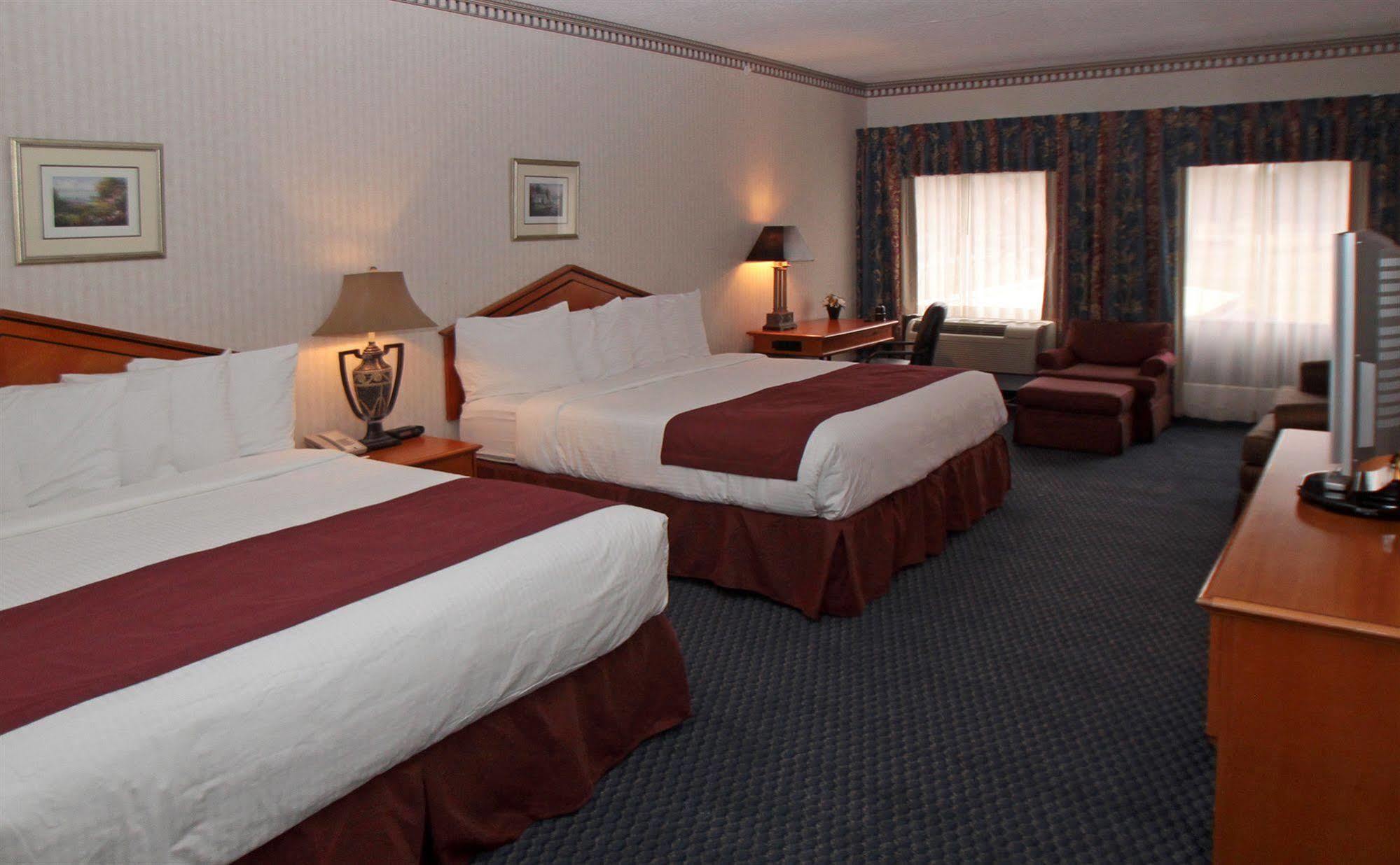 Aspire Hotel And Suites Gettysburg Bagian luar foto